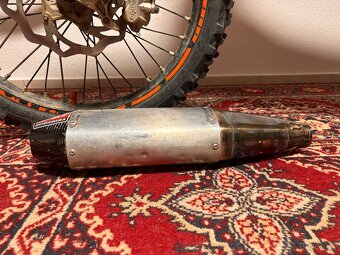 výfuk Yoshimura RS-4 - 3