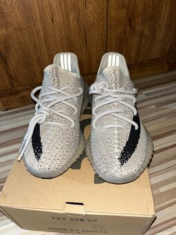Yeezy 350 - 3