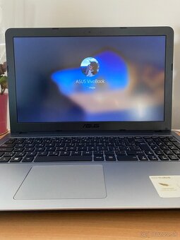 Notebook ASUS VivoBook 15" - 3