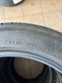 225/45R17 - 3