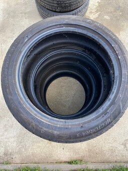 205/50R17 - 3
