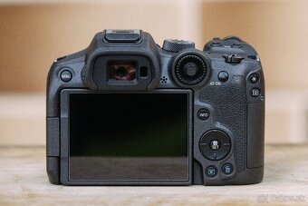 Canon EOS R7 - 3
