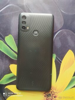 Predám Motorola E40 - 3