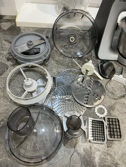 Kuchynský robot Bosch MUM 58364 1000W - 3