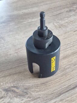 Predam uplne novu vrtaciu korunku dewault 70mm - 3
