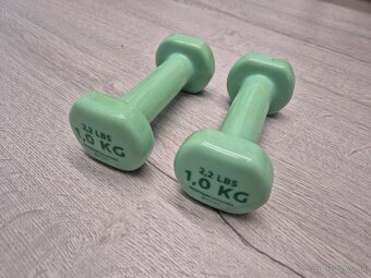 ČINKY NA FITNESS 2 × 1 KG ZELENÉ, 2 × 2 Kg – MODRÁ - 3