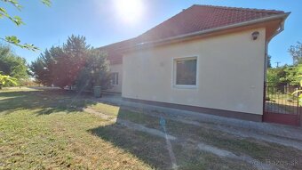 EXKLUZÍVNY PREDAJ-prerobený 4 izb.RD s vedľajším domom v KN - 3
