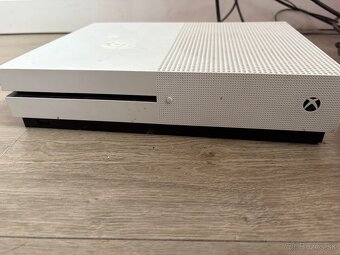 Xbox one s - 3