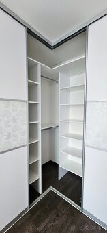 Vstavaná skriňa rohová - 3