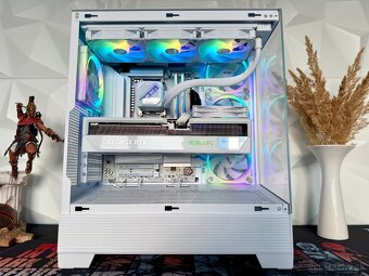 Ryzen 7 9800x3D, RTX 5090 32GB, 64GB RAM, 4TB SSD, 1200W - 3