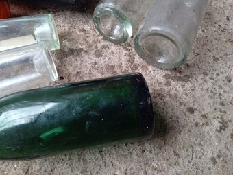 Staré fľaše na dekoráciu - 3