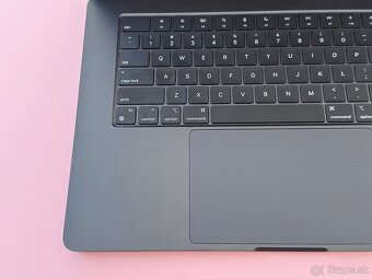 MacBook Air M3 2024 15 - palcový 8GB / 256GB - 3