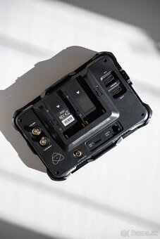 Atomos Shinobi 7 + smallrig cage - 3