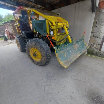 Lesný traktor - 3