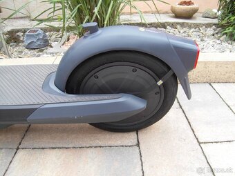 Elektrokolobežka Ninebot E2 Pro by Segway - 3