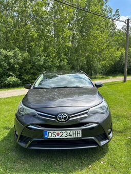 Toyota Avensis Combi 2.0 D-4D S&S Executive - 3