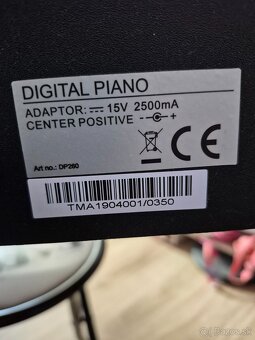 Digitálne piáno MEDELI - 3
