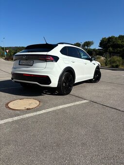 Predám Volkswagen Taigo 1.5 TSI R-Line DSG7 - 3
