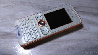 Sony Ericsson W200i - 3