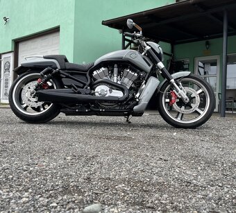 Harley Davidson VRSCF V-ROD MUSCLE 17 499 € - 3
