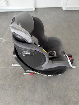 Autosedačka Britax Römer Dualfix M i-size Strom Grey 360° - 3