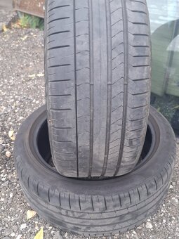 Pirelli P Zero 275/40R20 - 3