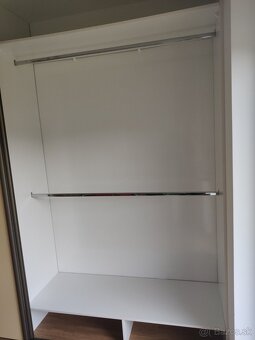 Vstavaná skriňa - 3