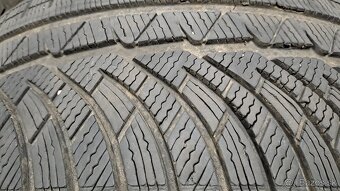 Predám 2ks jazdené zimné 225/55r18-102V Michelin - 3