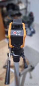 Samonivelacny krizovy laser Magnuson - 3