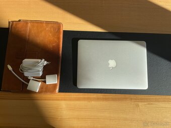 MacBook Air 13-inch, Mid 2011 - 3