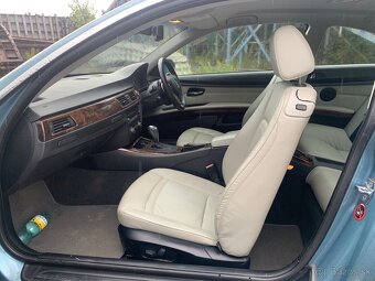 Biely interiér BMW e92 - 3