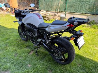 Yamaha Fazer 1000 - 3