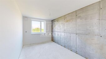 NA PREDAJ BYT 4+kk SO ZÁHRADOU, 143m2, ŠAMORÍN - ŠÁMOT - 3