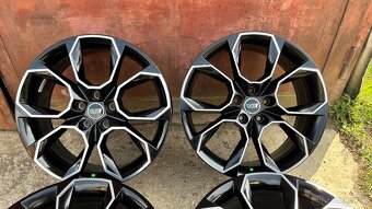 ☑️Škoda RS Xtreme 5x112 r19 - 3