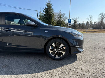 Ceed 1,5 T-GDi M6 Silver, Silver pack MY25 - 3
