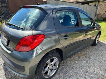 Peugeot 207 - 3