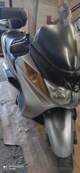 Burgman 400 - 3