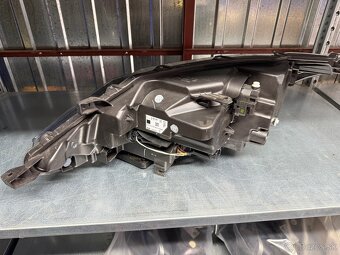 Svetlomet Nissan Quashqai 2 13899R full led svetlo. - 3