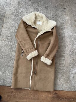 Predám zimné bundy veľkost S/M - 3