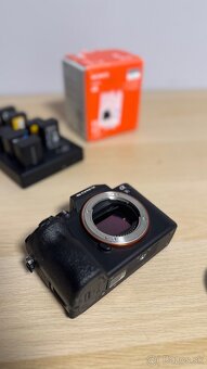 PREDÁM Sony A7Sii + Sony FE 28mm F2 - 3