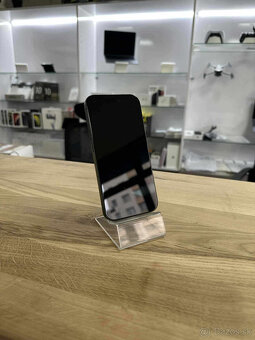 iPhone 15 Pro - 128 GB - 88% Zdravie - 3