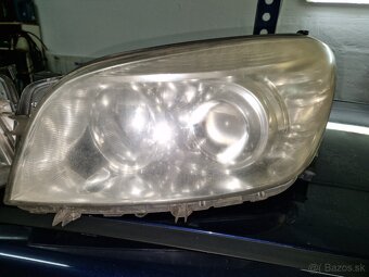 Toyota rav 4.predam predne svetla - 3