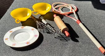 Retro dětský kočárek a hračky - 3