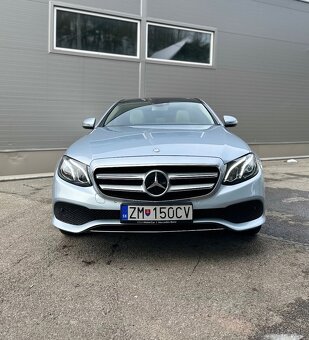 Mercedes benz E220 4matik - 3