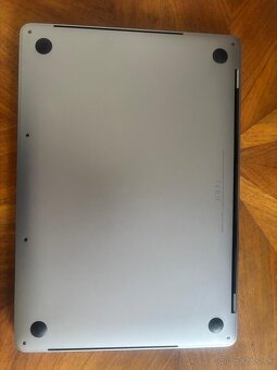 Macbook PRO 13" i5 2018 TouchBar Space Grey 500 GB - 3