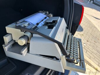 Pisaci stroj - 3