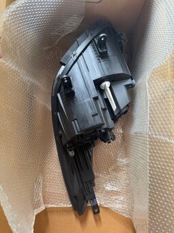 Predné svetlo Hyundai I40 - 3