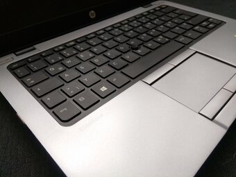 predám HP elitebook 820 G1 ,Intel® Core™ i7 ,8gb ram ,ssd - 3