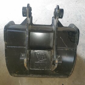 JCB nová Lyzica 60cm - 3