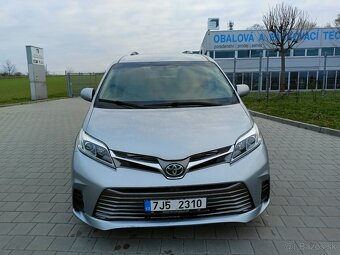 TOYOTA PREVIA/SIENNA LE 3,5 V6 2016 8 MÍST TOP STAV - 3